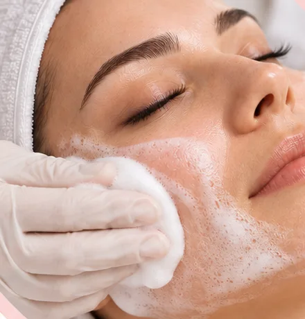 Tratamiento de Limpieza Facial Básica en Wabi Sabi Spa
